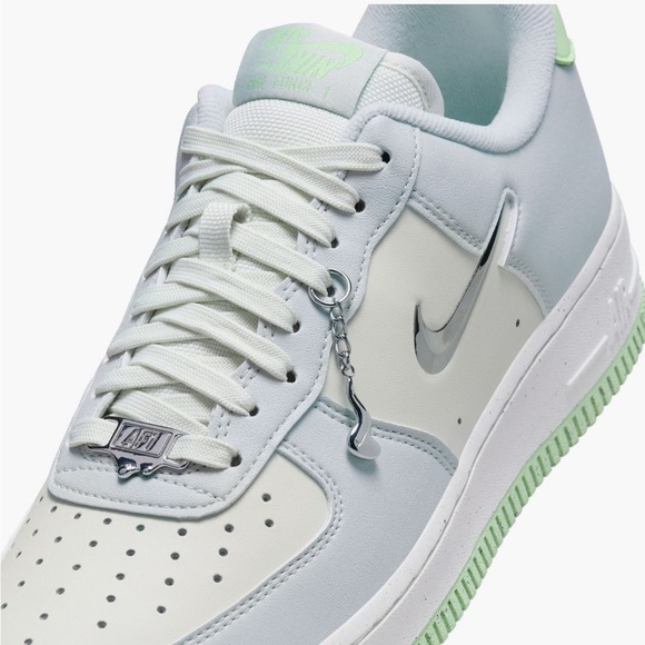 Nike
Air force 1
Next nature
Sea glass
SPECIAL EDITION
NWOT
Sold out on stock x - Picture 15 of 15